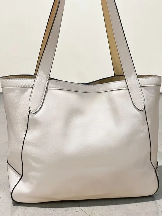 Coach Horse & Carriage Tote Chalk Vanilla C4063 - Picture 2 of 14